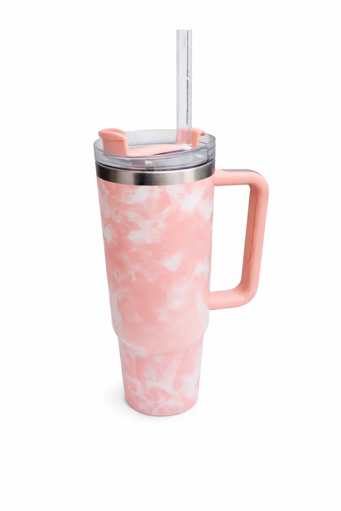 כוס גדולה עם קשית לשתייה קרה